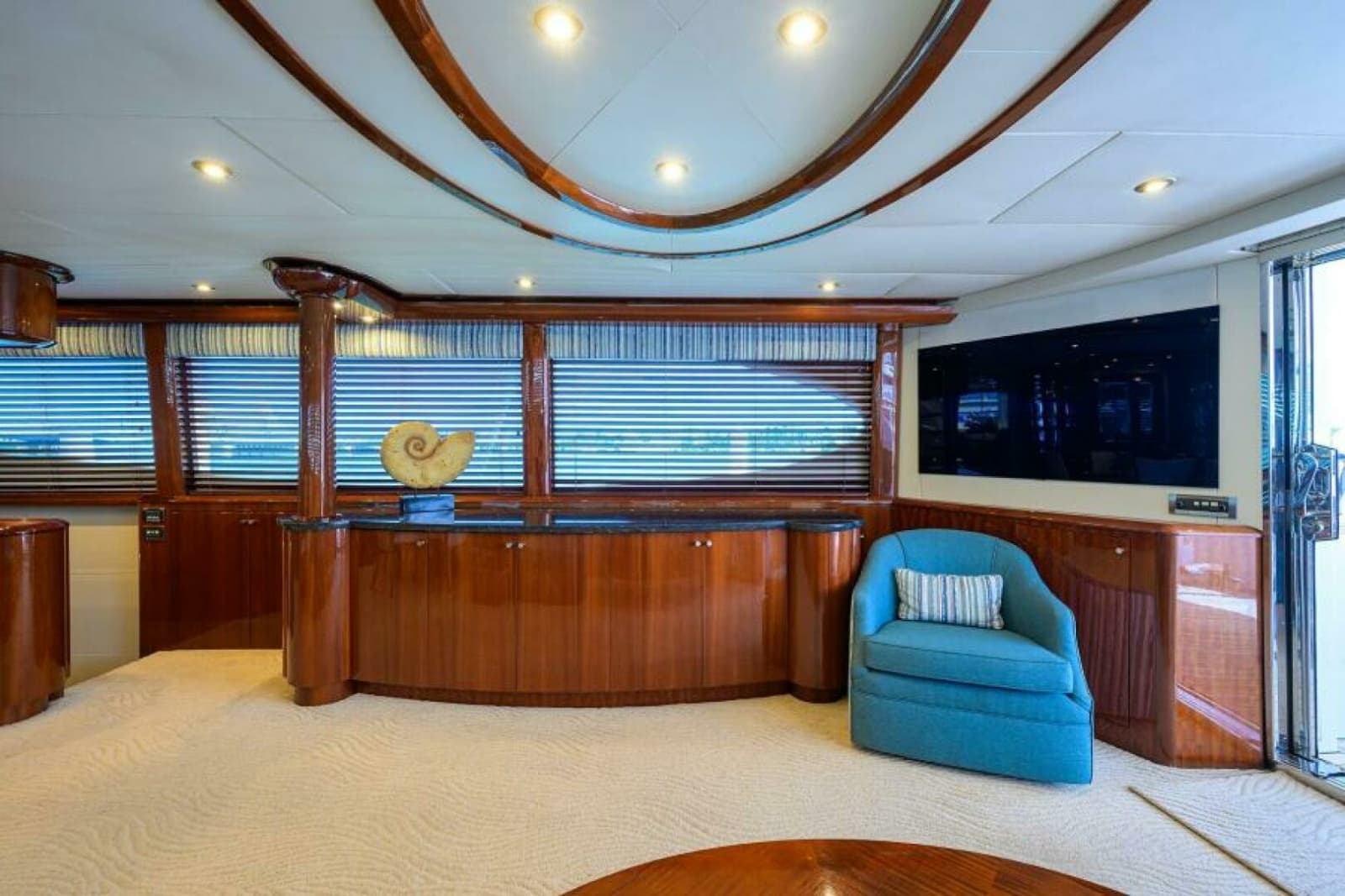 2007 Lazzara Yachts 80 Enclosed - Photo 5