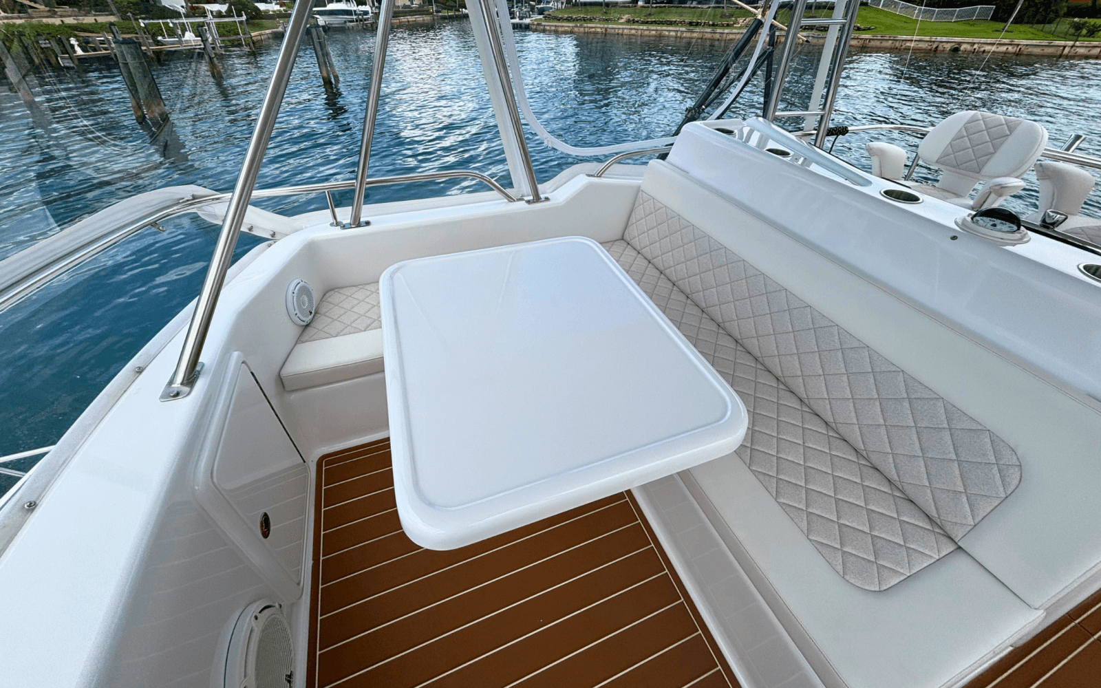 2001 Riviera 43  Convertible - Photo 16