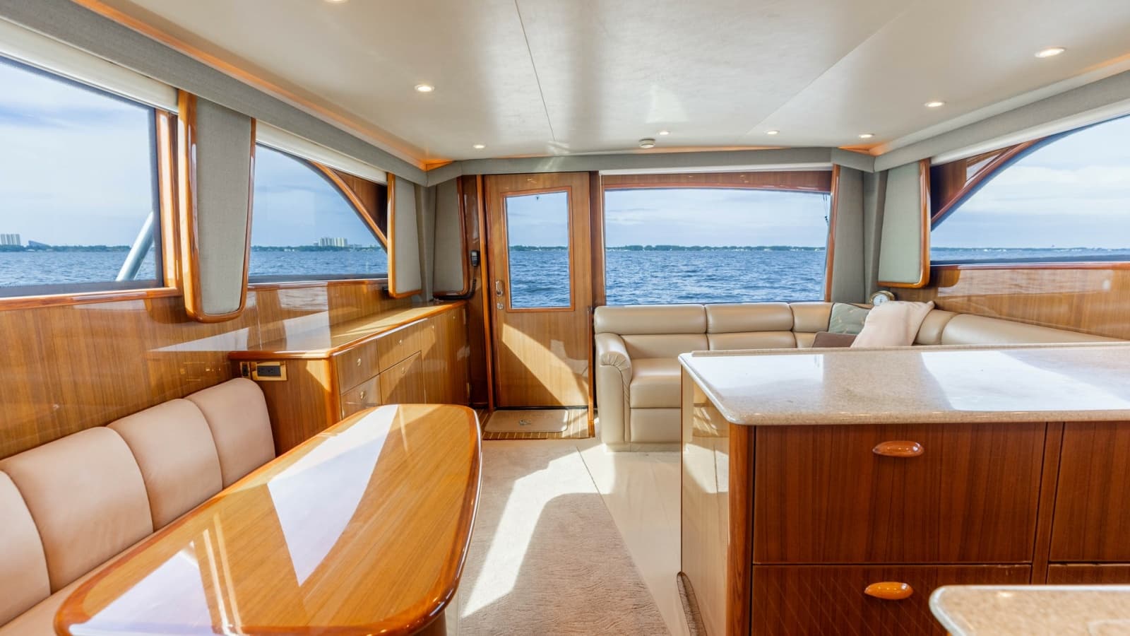 2007 Viking 45 Convertible - Photo 6
