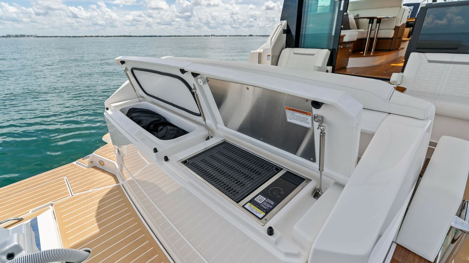 2025 Tiara Yachts 48LE - Photo 26
