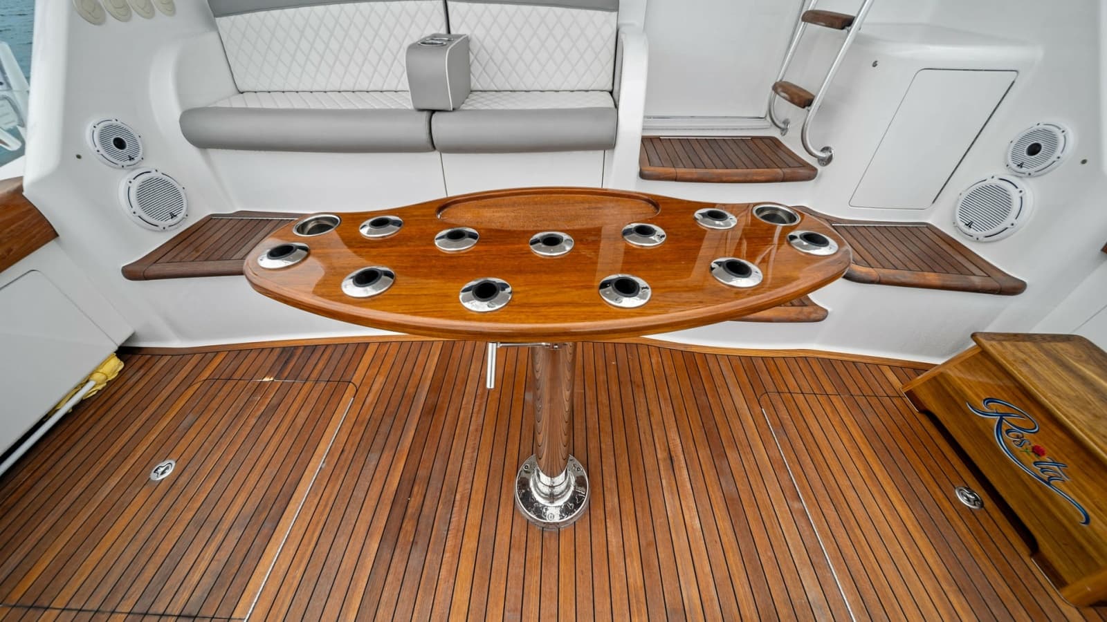 2015 Viking 55 Convertible - Photo 16