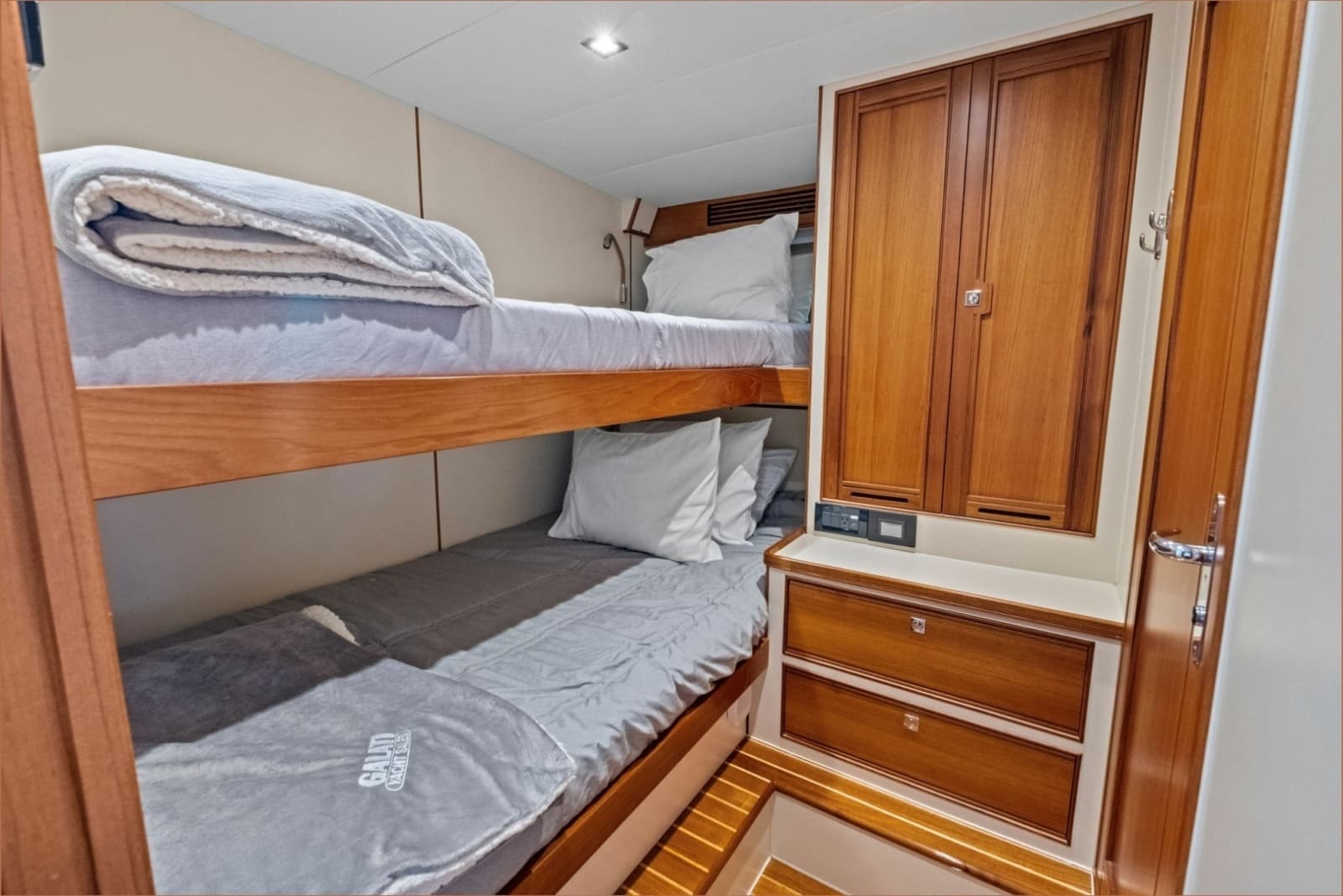 2024 Marlow 90V - Photo 193