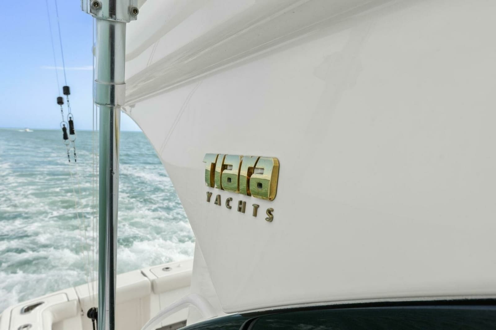 2013 Tiara Yachts 3900 Convertible - Photo 35
