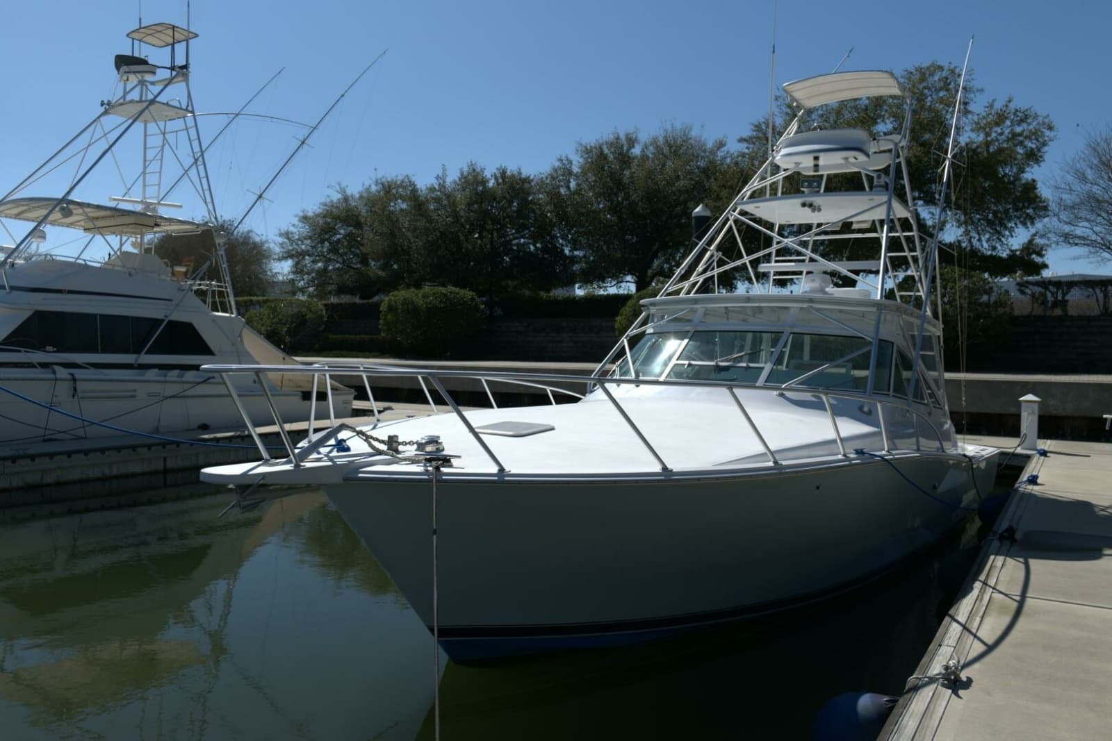 2002 Viking 43 Open - Photo 47