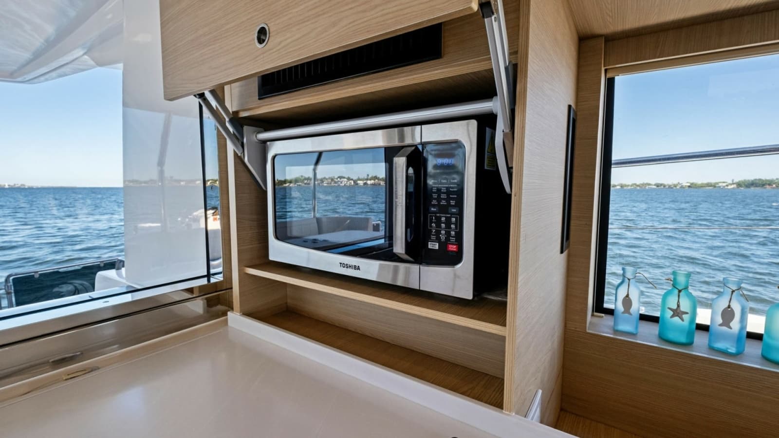 2022 Aquila 54 Yacht - Photo 17