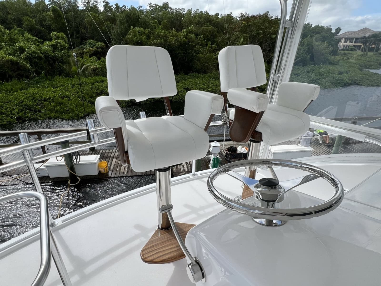 2013 Hatteras GT 54 - Photo 4