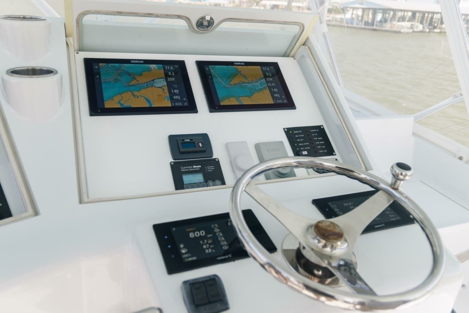 2014 Blackwell 62 Convertible - Photo 5