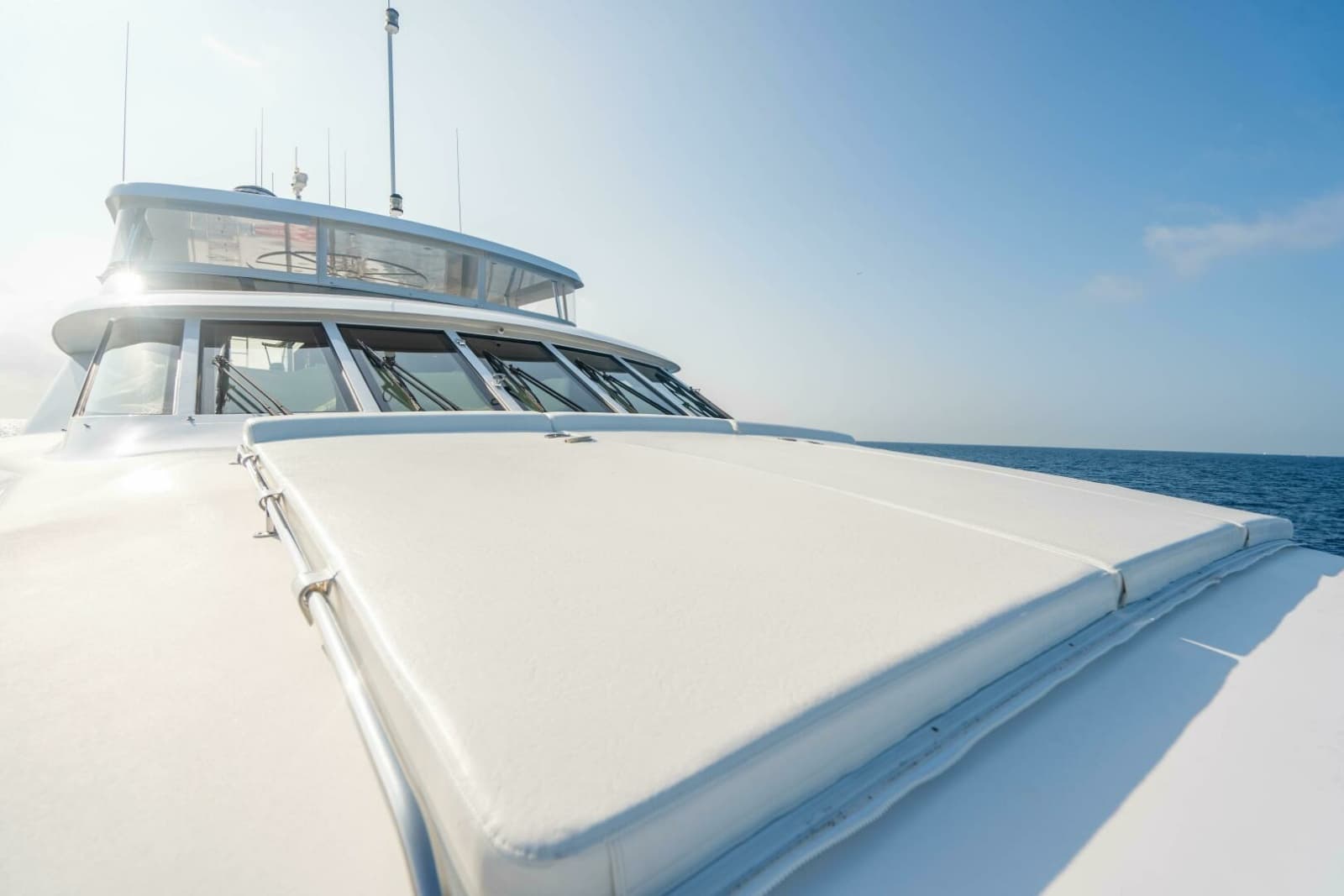 2005 Hatteras 100 Motor Yacht - Photo 40