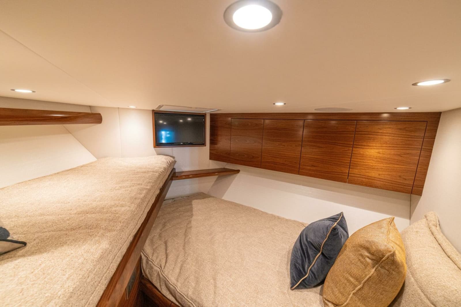 2025 Viking 58 Convertible - Photo 22