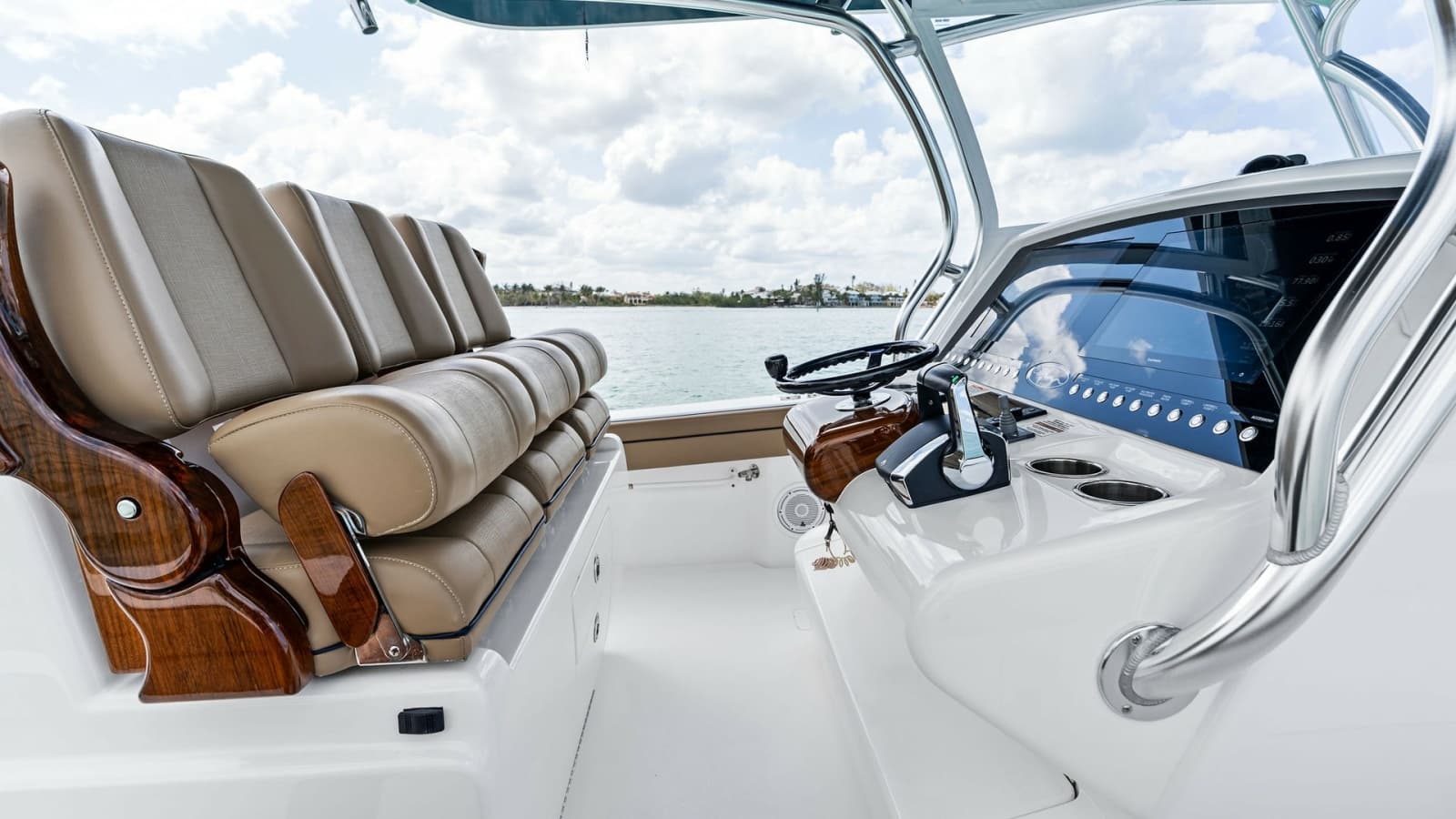 2024 Valhalla Boatworks V-37 - Photo 51