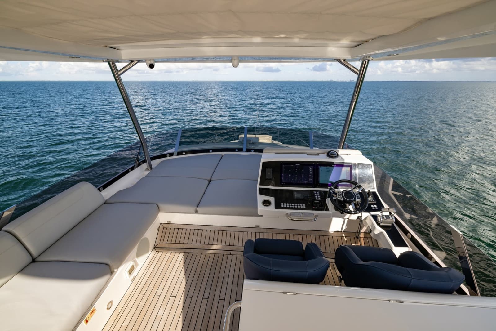 2022 Sunseeker Manhattan 68 - Photo 12