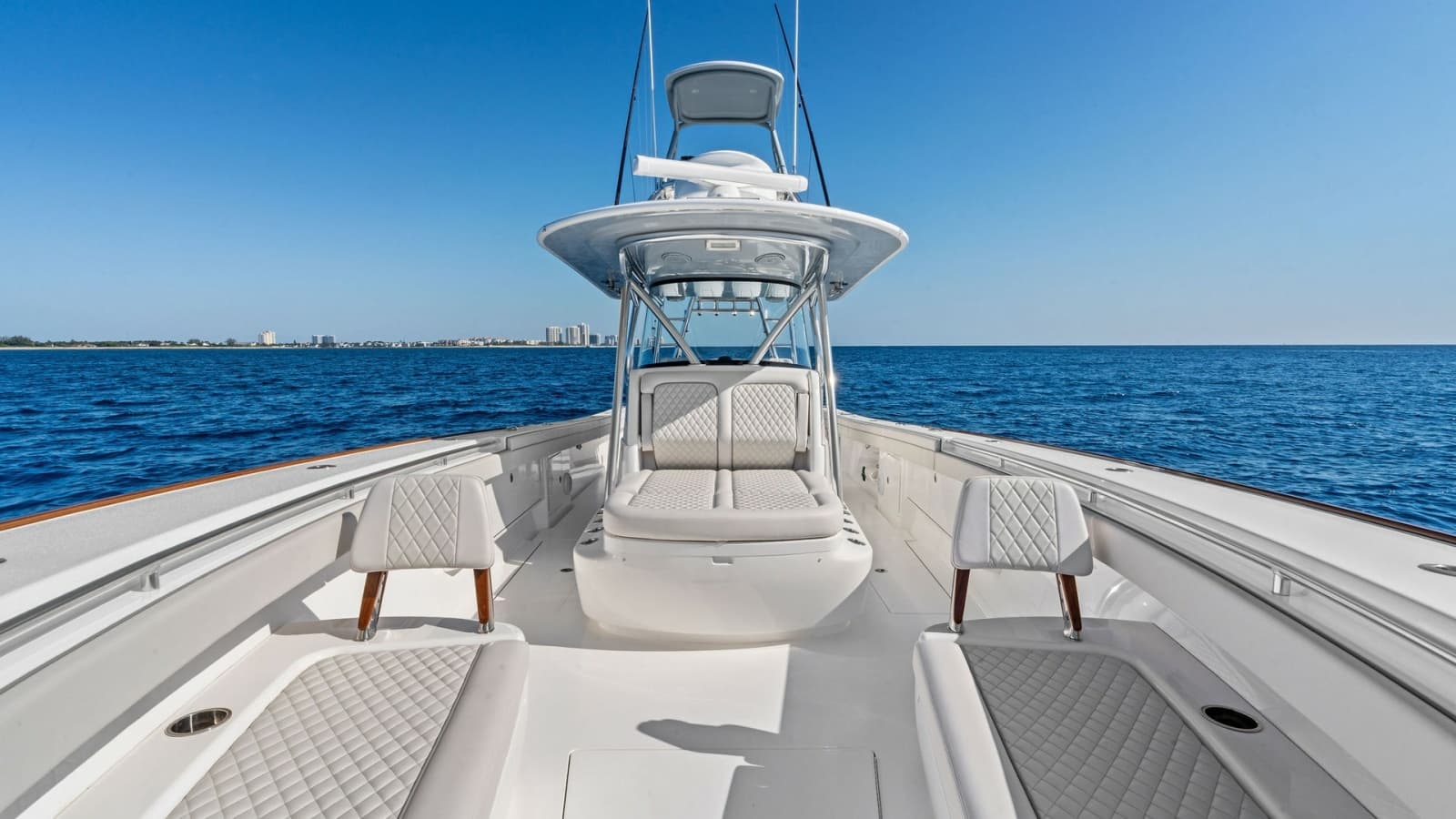 2025 Valhalla Boatworks V-41 - Photo 3