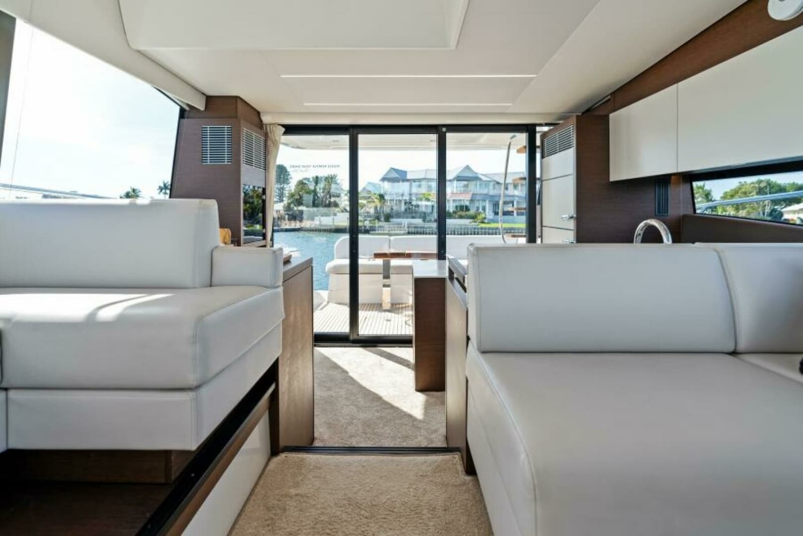 2020 Prestige 520 Flybridge - Photo 12
