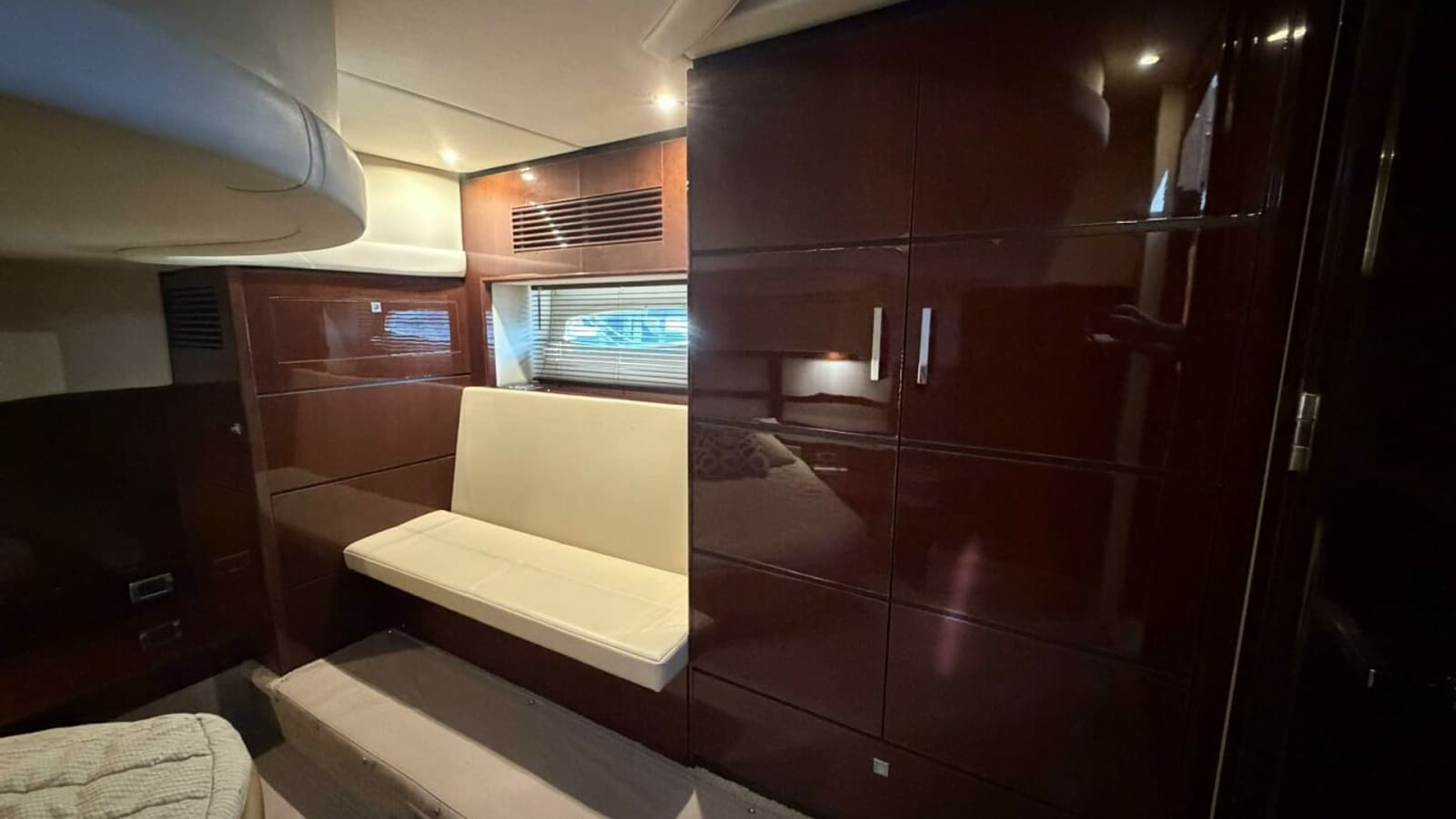 2008 Sea Ray 47 Sedan Bridge - Photo 24