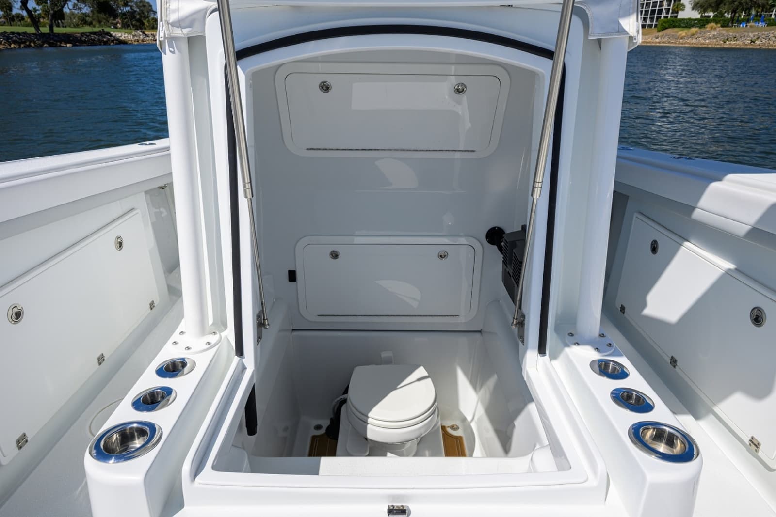 2023 Yellowfin 34 Offshore - Photo 17