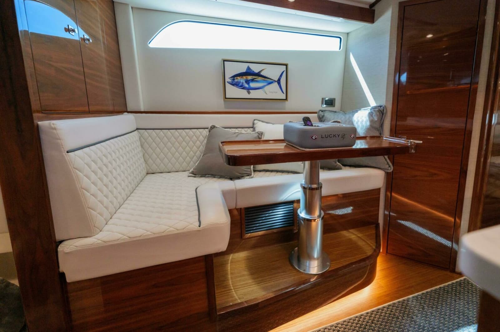 2024 Valhalla Boatworks V-55 - Photo 37