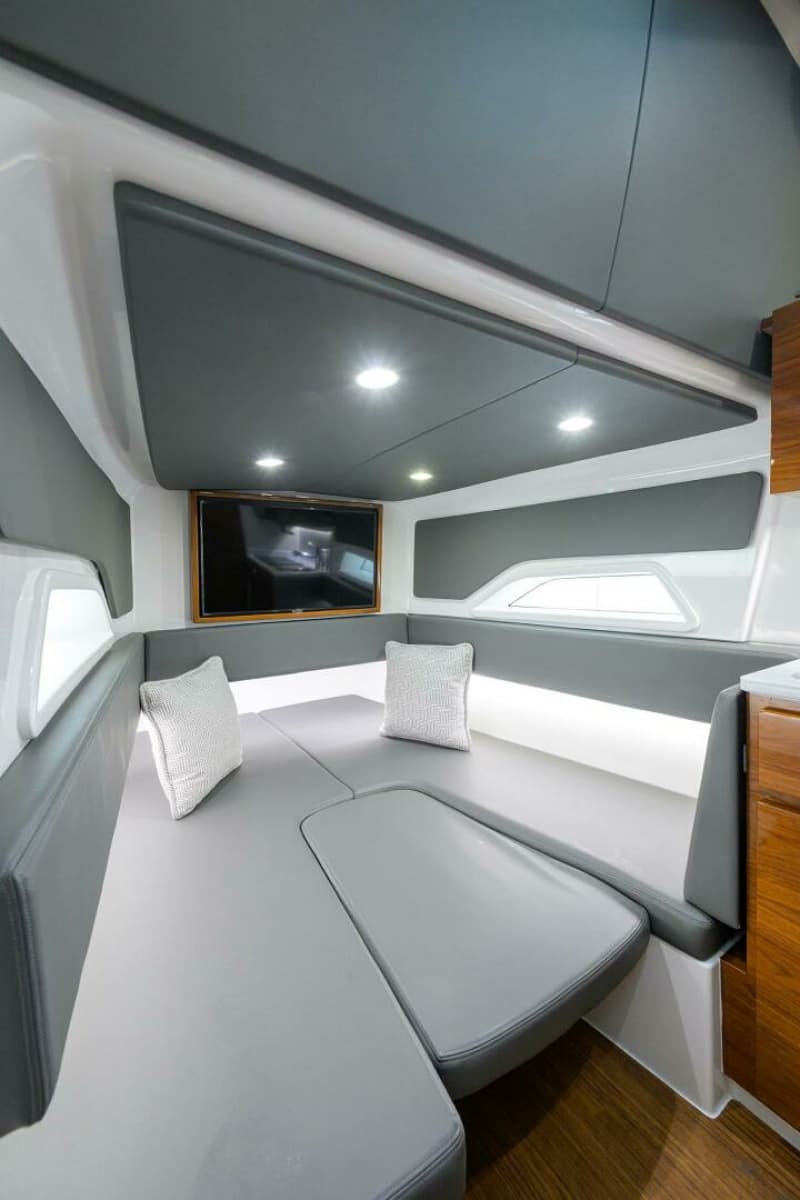 2023 Valhalla Boatworks V-46 - Photo 21
