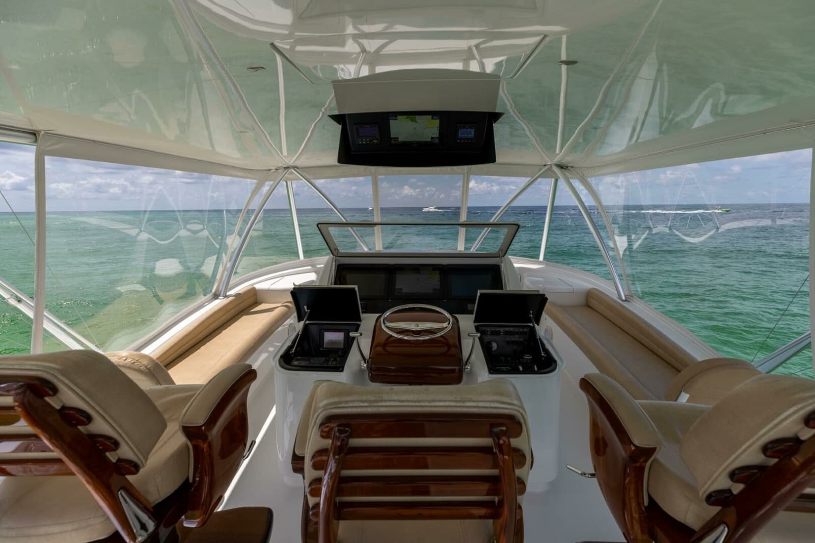 2017 Viking 66 Convertible - Photo 2