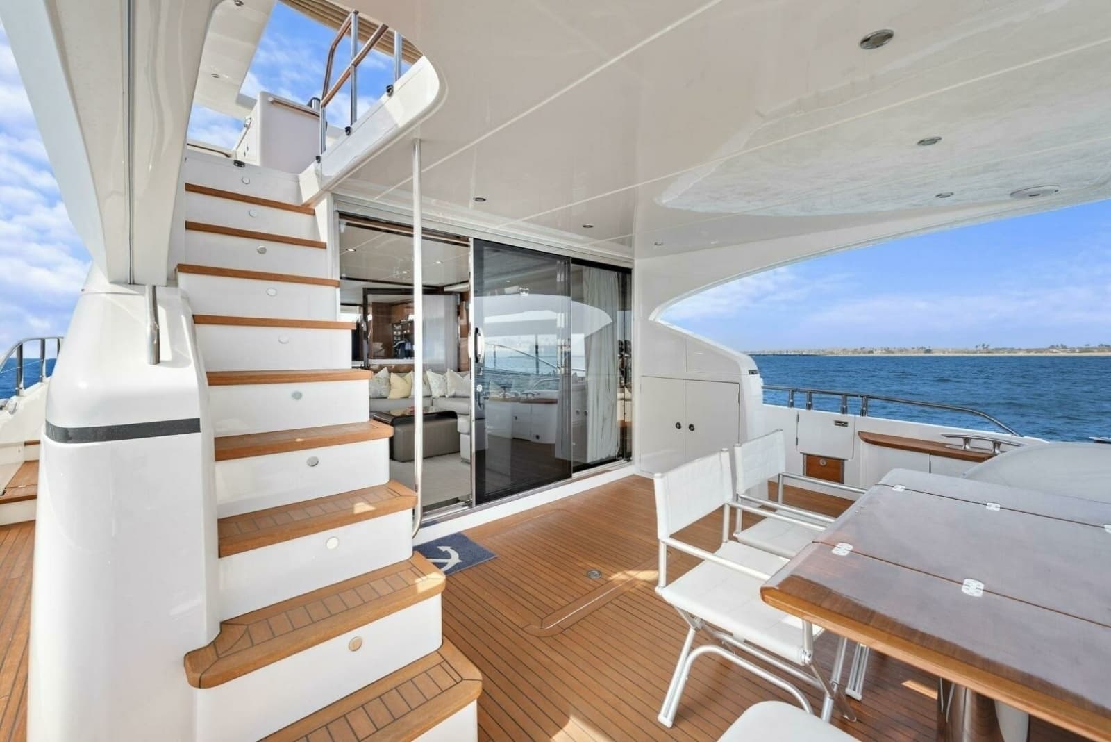 2015 Princess 72 Motoryacht - Photo 14