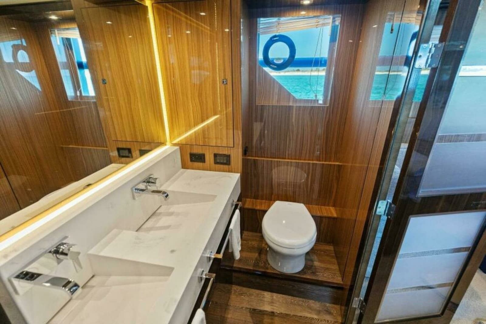 2023 Cruisers Yachts 60 Cantius Fly - Photo 23