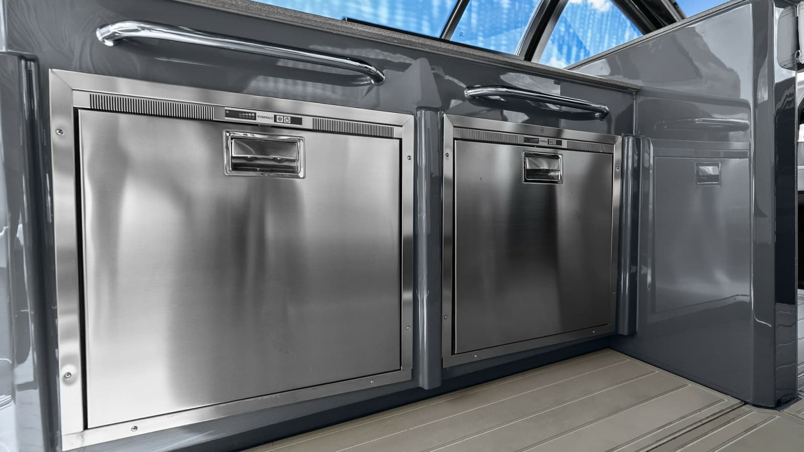 2023 Cruisers Yachts 42 GLS - Photo 9