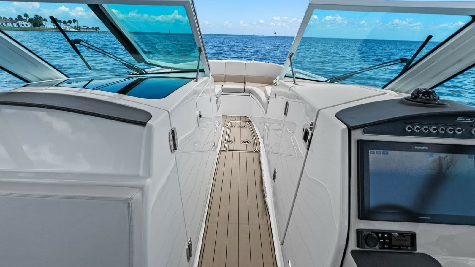 2019 Boston Whaler 320 Vantage - Photo 16