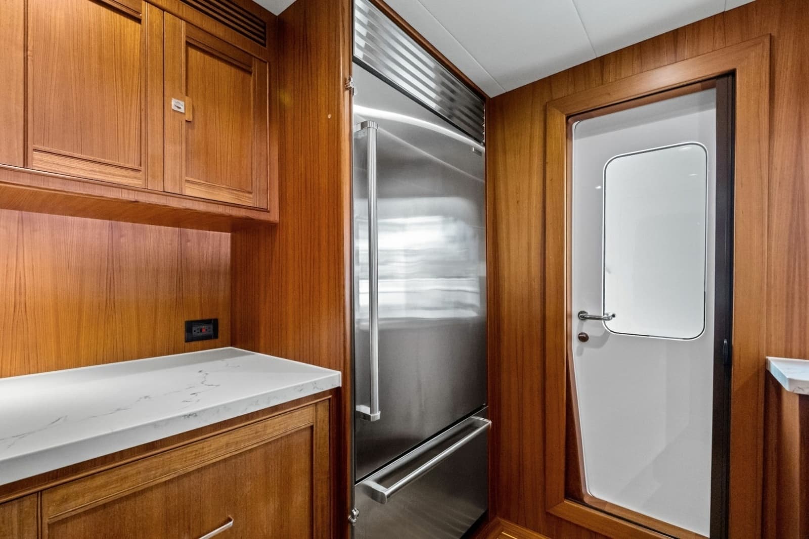 2024 Marlow 90V - Photo 43