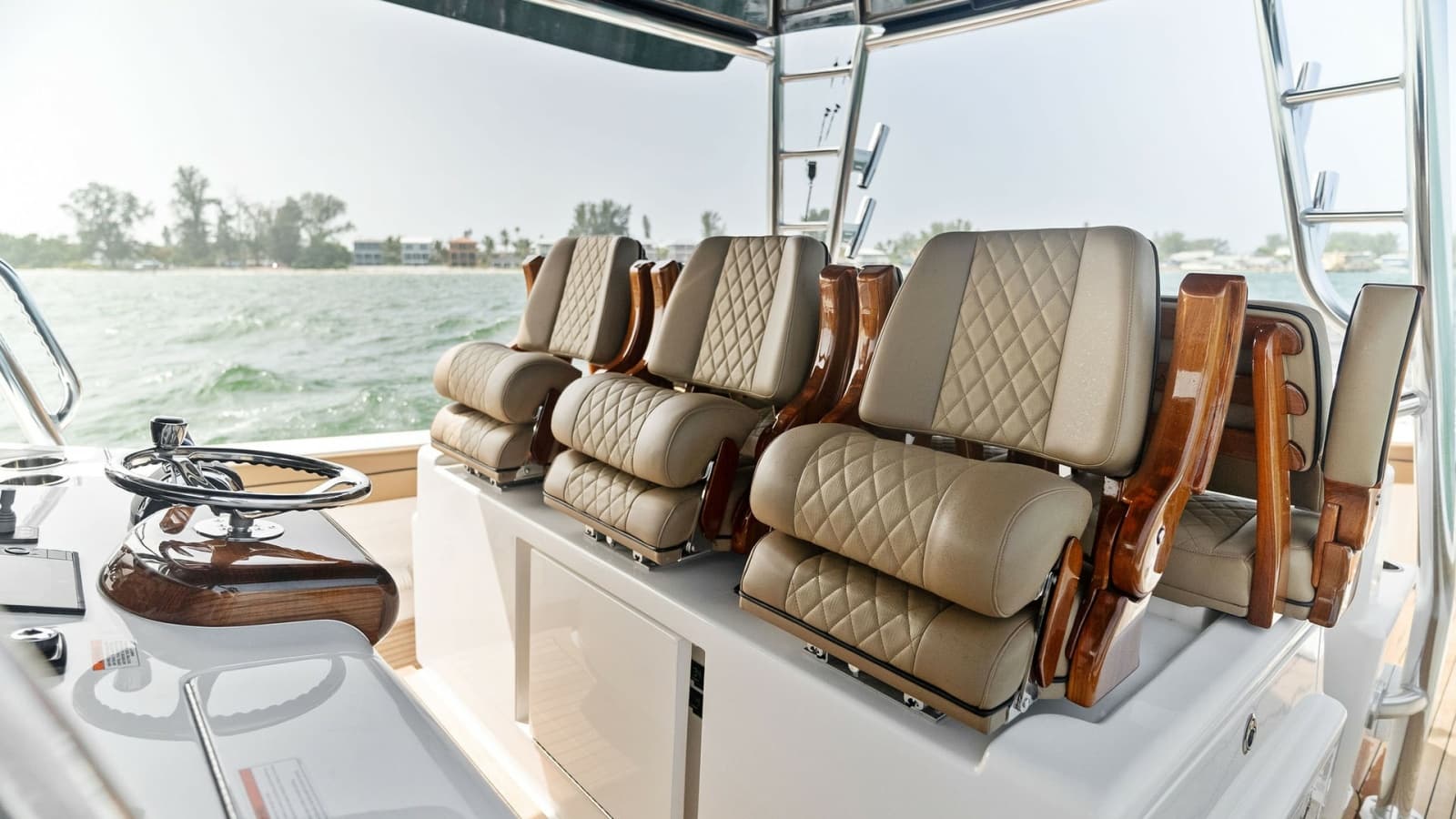2022 Valhalla Boatworks V-46 - Photo 2