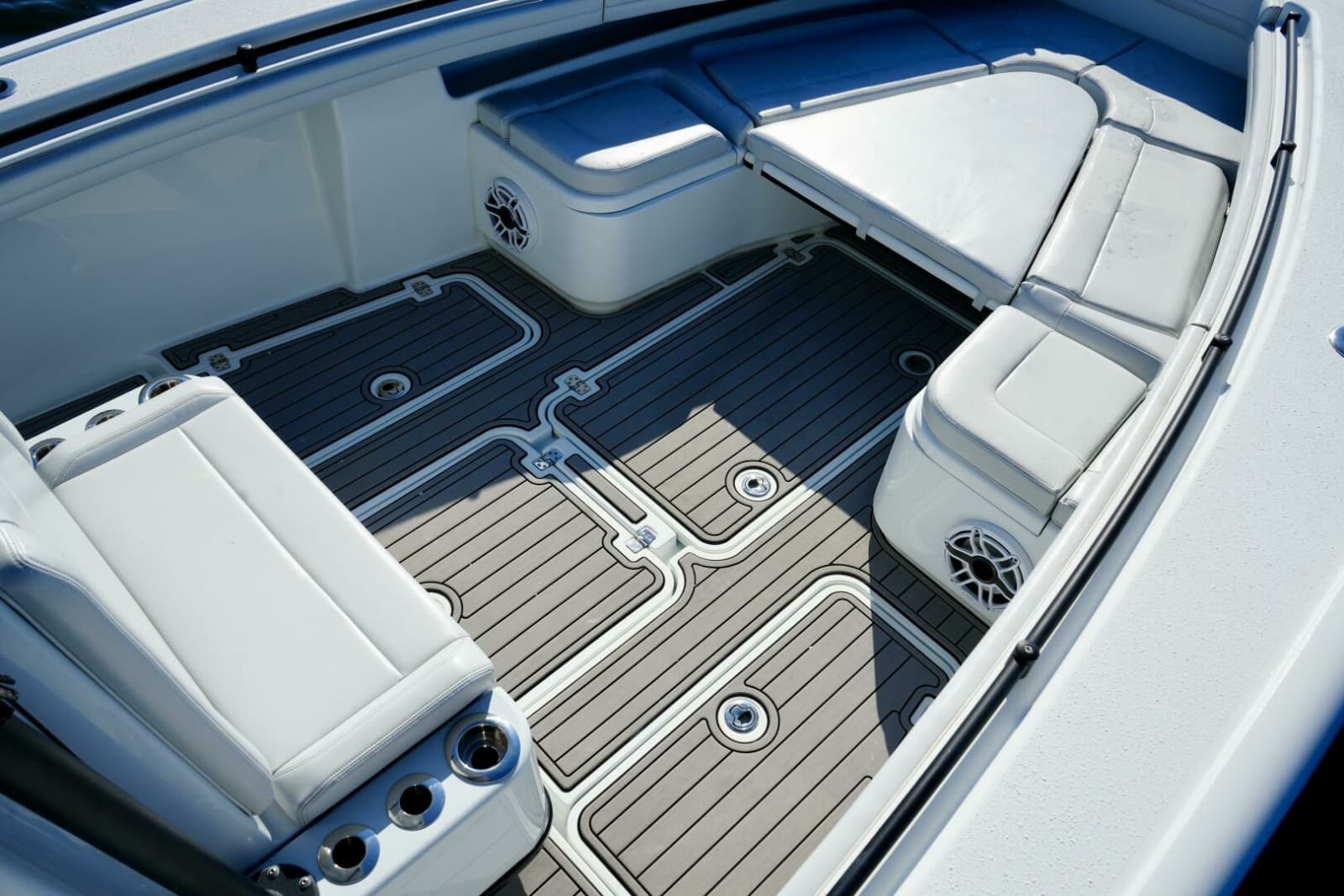 2023 Yellowfin 32 Offshore - Photo 13