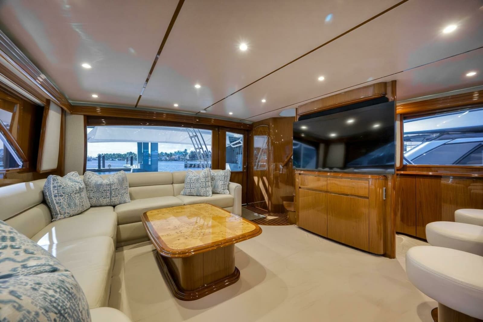 2011 Viking 76 Enclosed Bridge - Photo 19