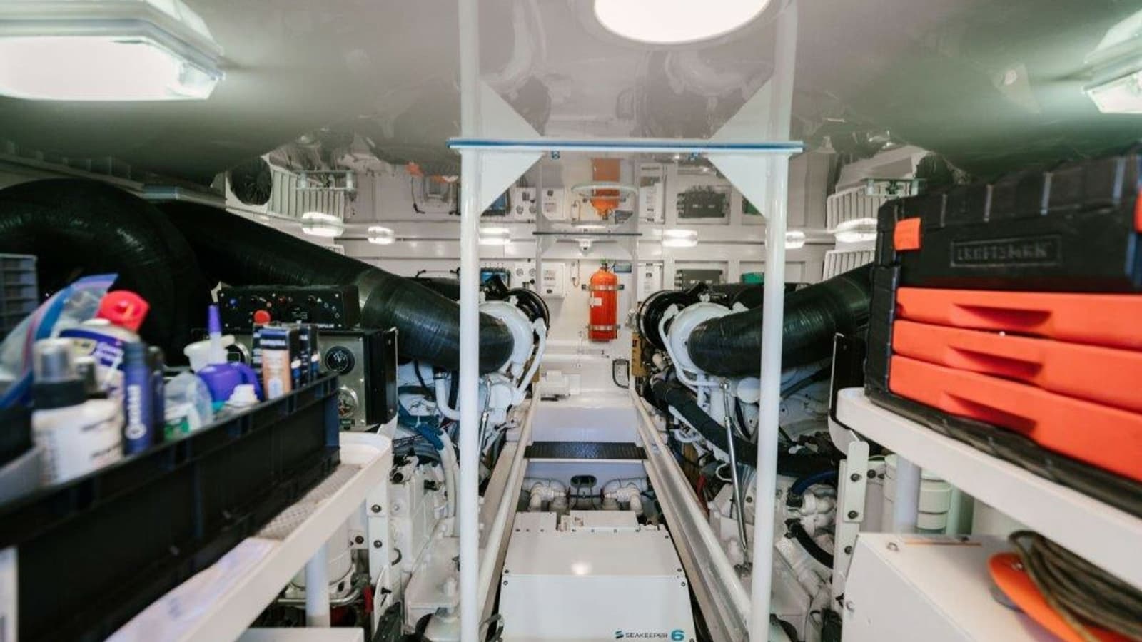 2007 Viking 64 Convertible - Photo 41