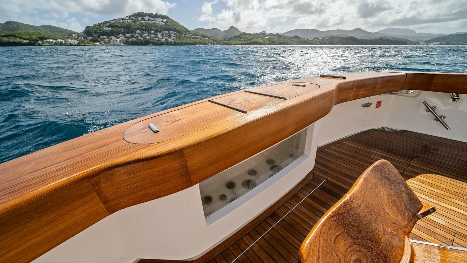 2015 Viking 70 Convertible  - Photo 58