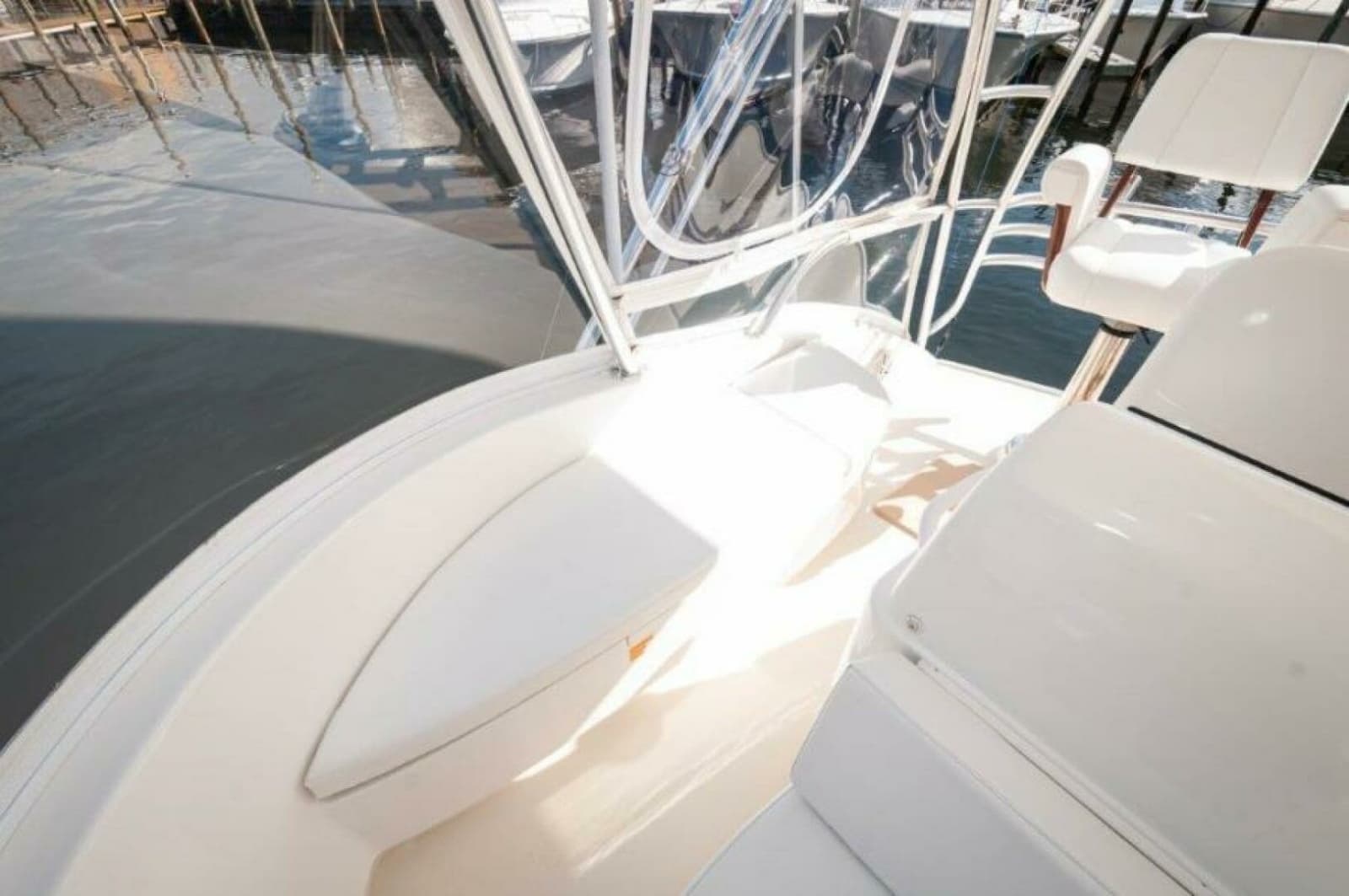 2012 Viking 42 Convertible - Photo 29