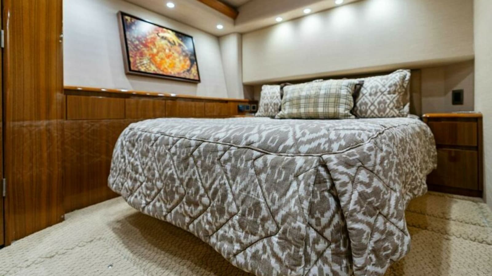 2013 Viking 55 Convertible - Photo 4
