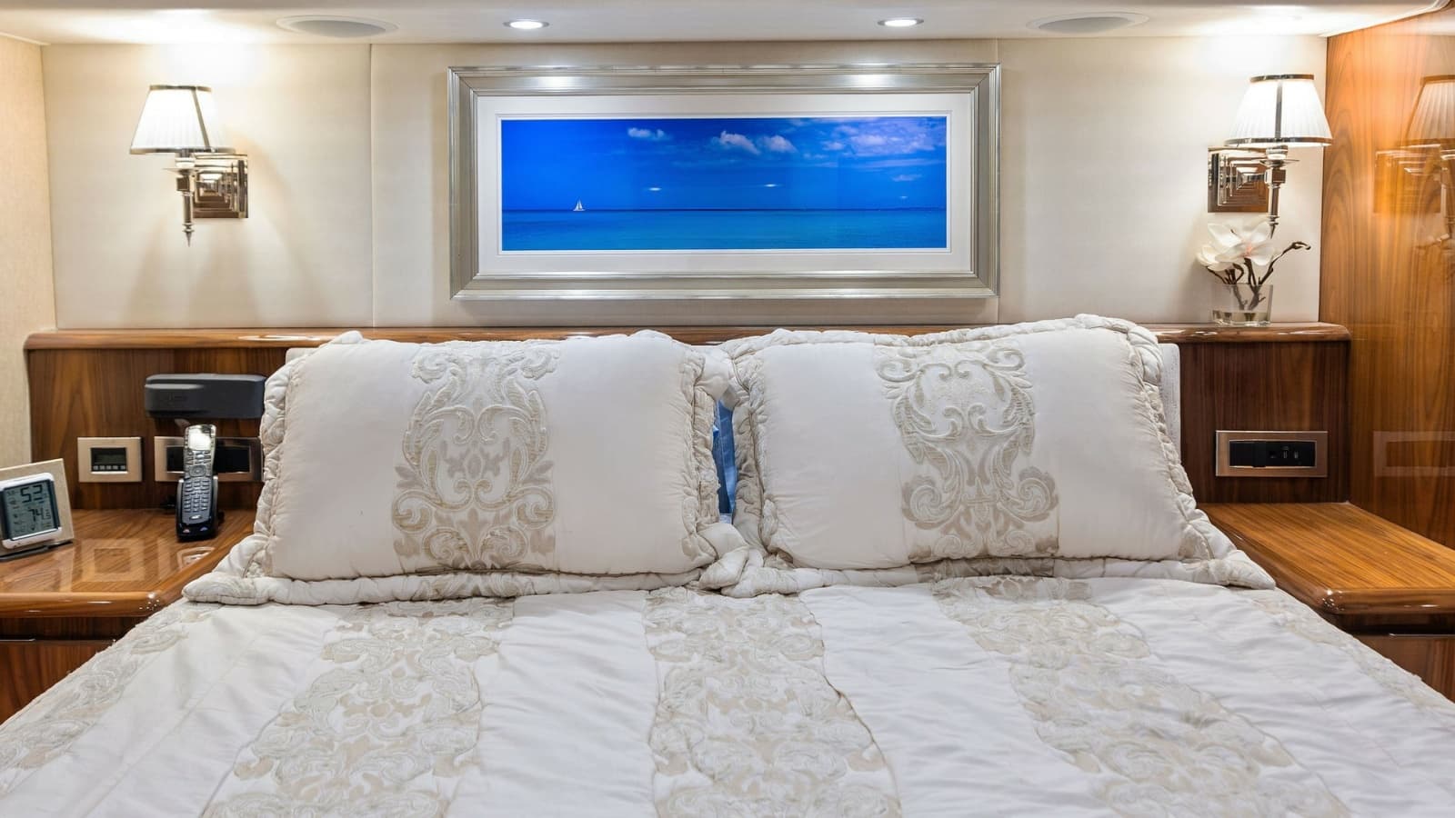 2018 Viking 62 Enclosed Bridge - Photo 38