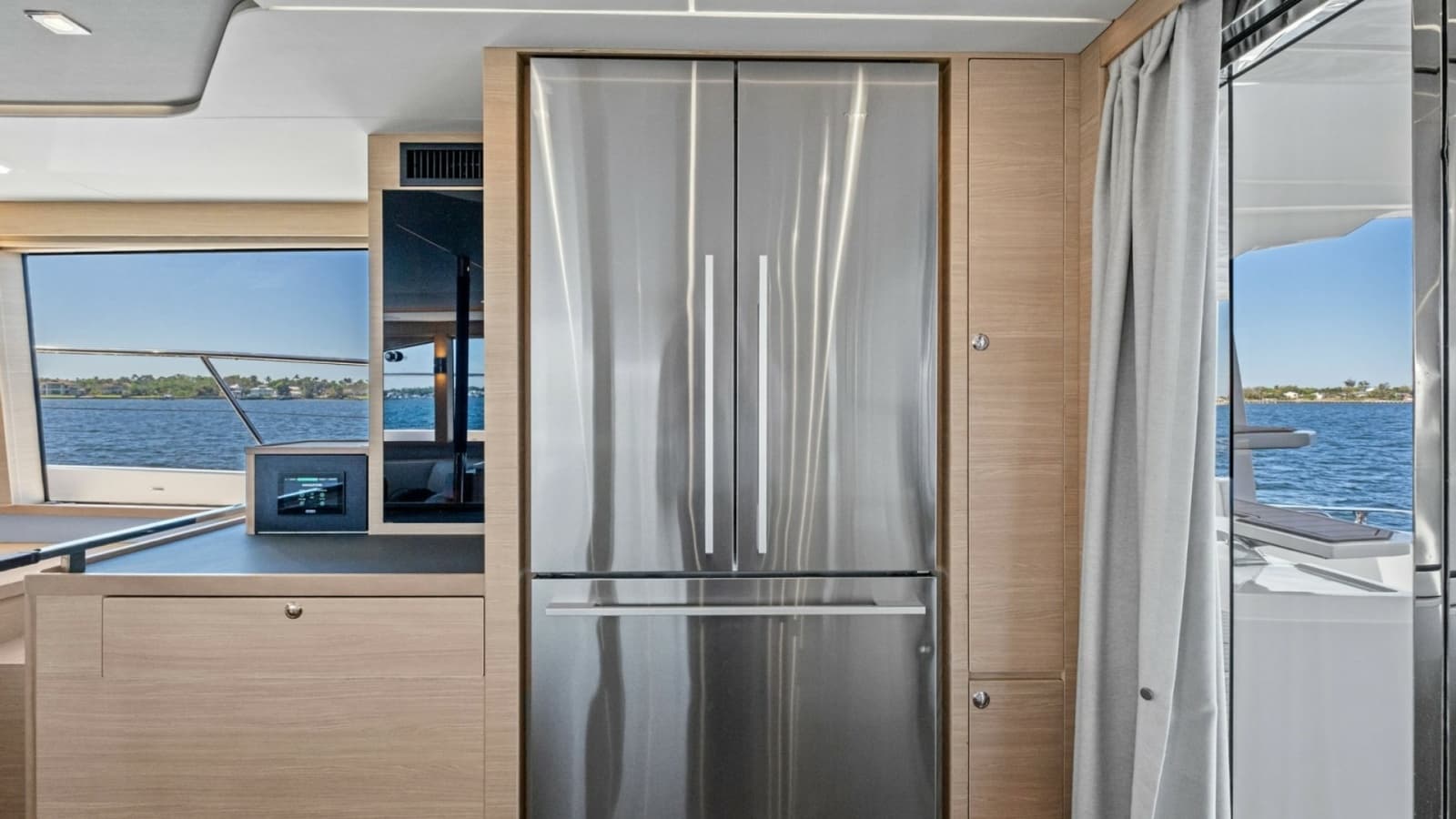 2022 Aquila 54 Yacht - Photo 14