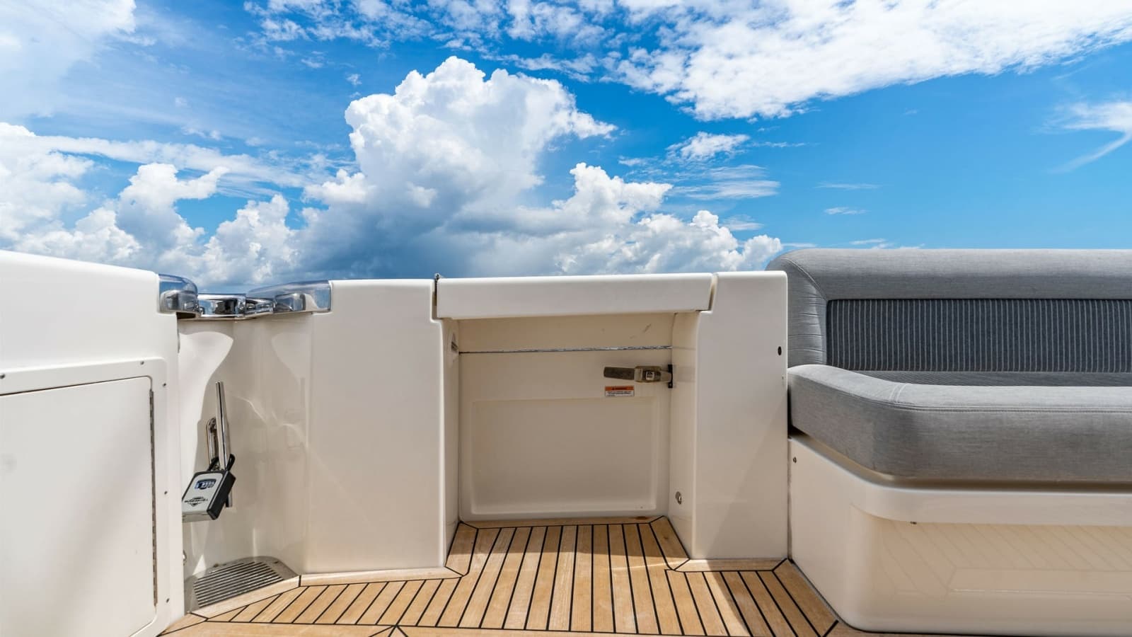 2021 Riviera 57 Enclosed Bridge - Photo 9