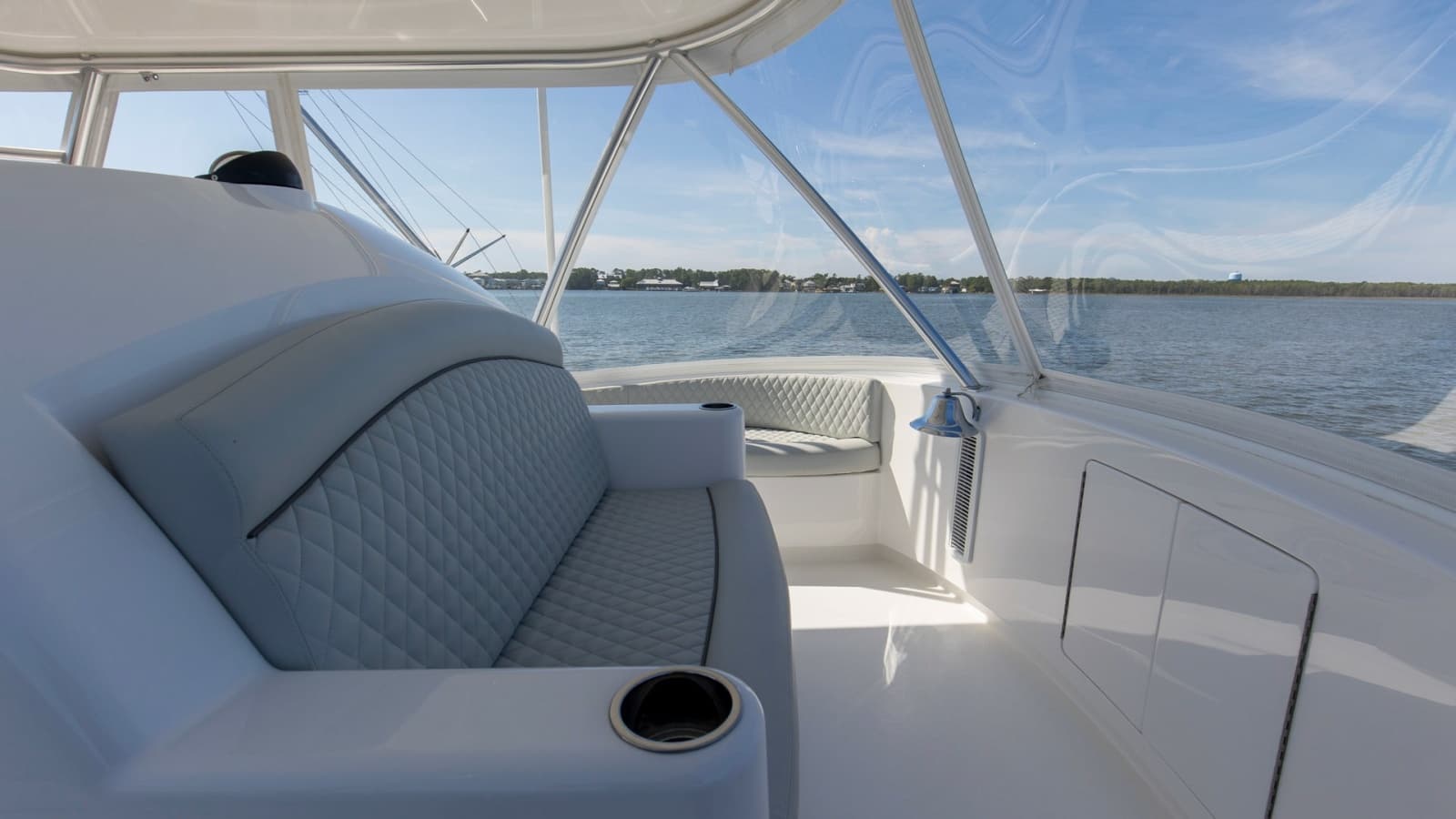 2024 Viking 54 Convertible - Photo 21