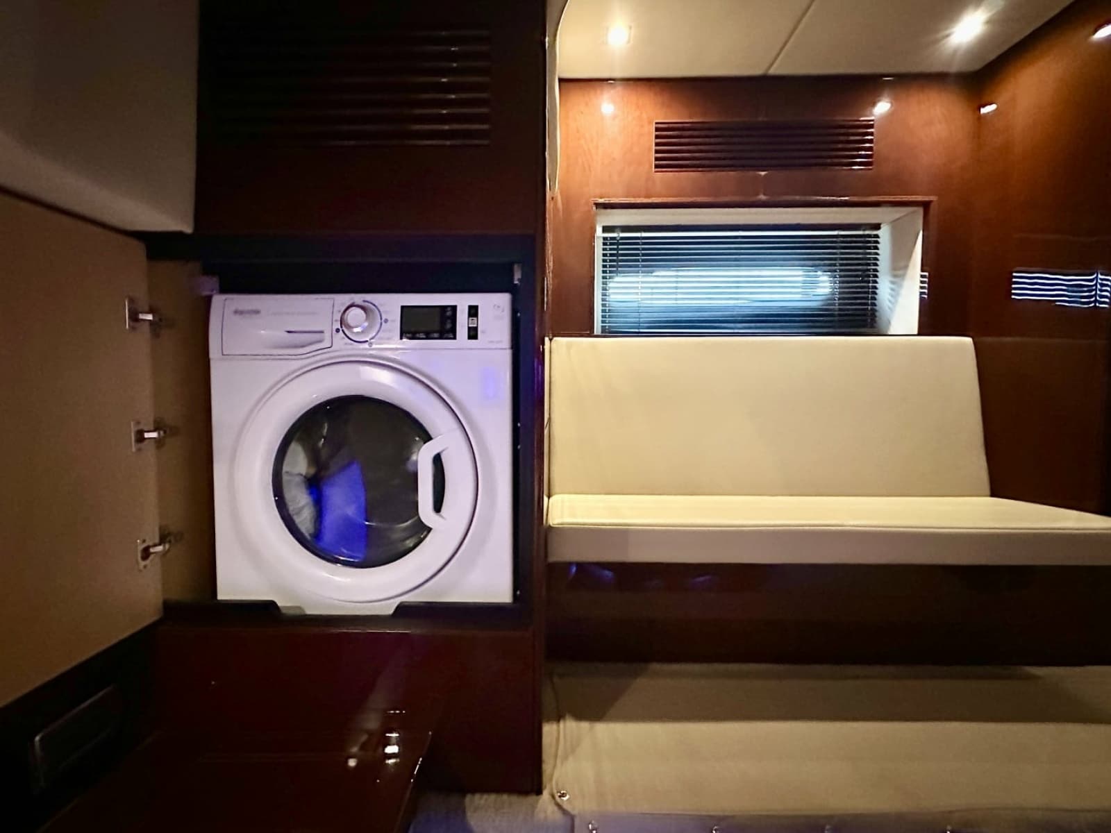2008 Sea Ray 470 Sedan Bridge - Photo 22