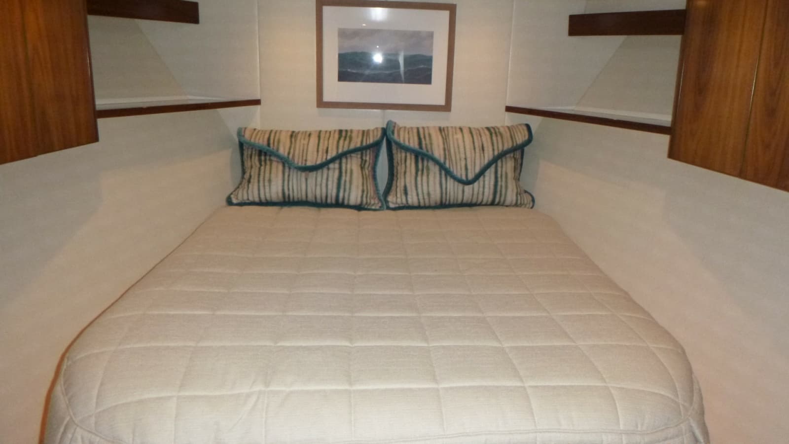 2022 Viking 68 Convertible - Photo 23