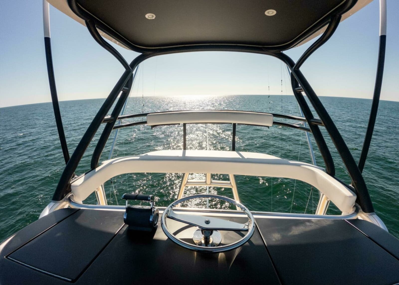 2020 Viking 62 Convertible - Photo 43