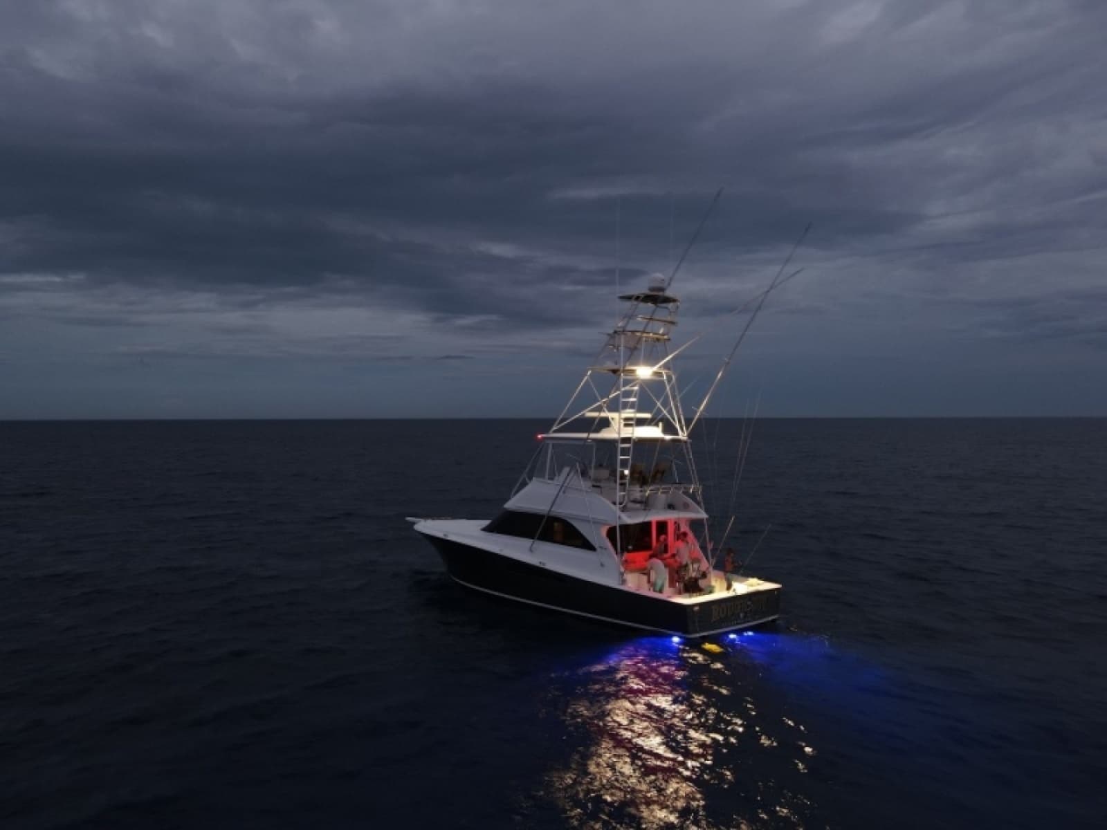 2003 Viking 45 Convertible - Photo 52