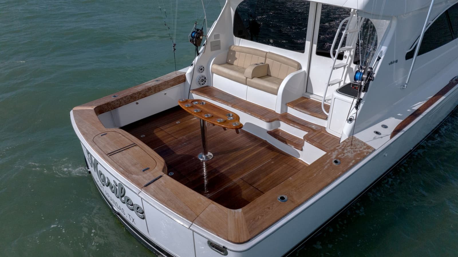 2017 Viking 55 Convertible - Photo 64