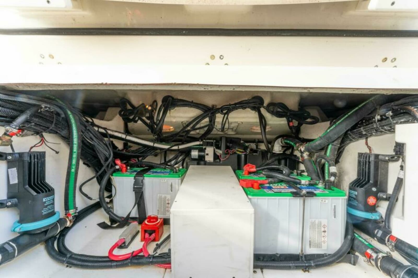 2017 Boston Whaler 320 Vantage - Photo 20
