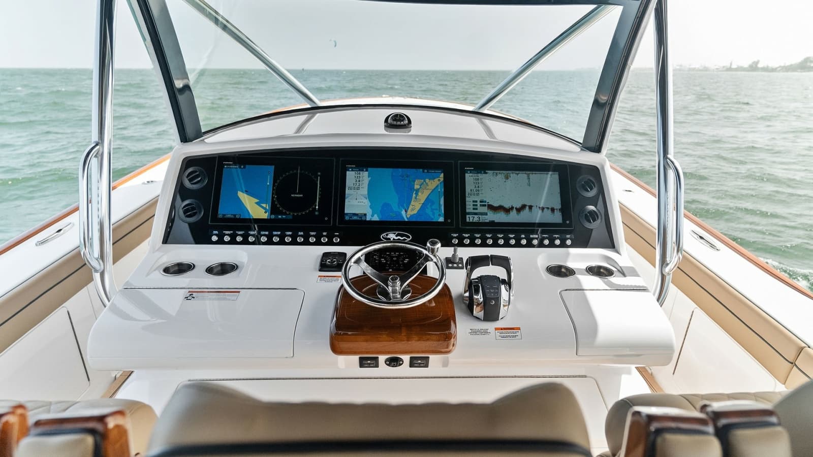 2022 Valhalla Boatworks V-46 - Photo 10
