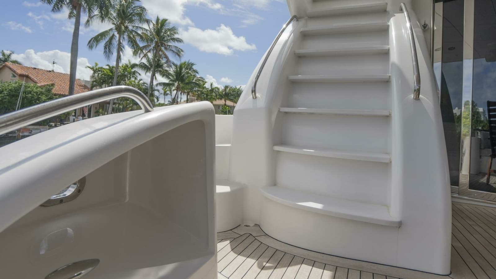 2007 Hatteras 80 - Photo 14