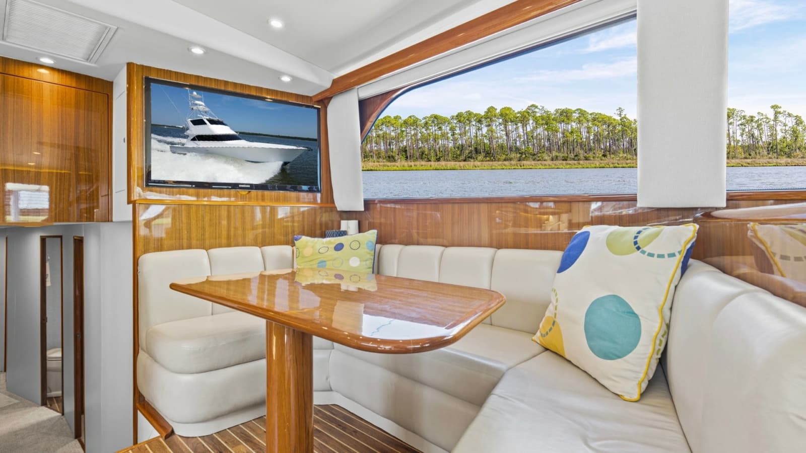 2005 Viking 61 Enclosed Bridge - Photo 10