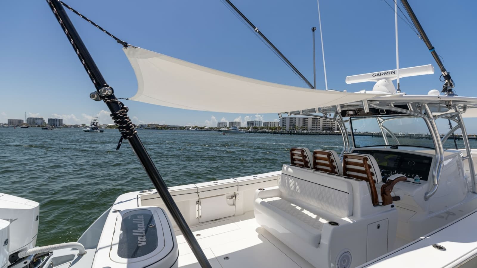2025 Valhalla Boatworks V-41 Center Console - Photo 18