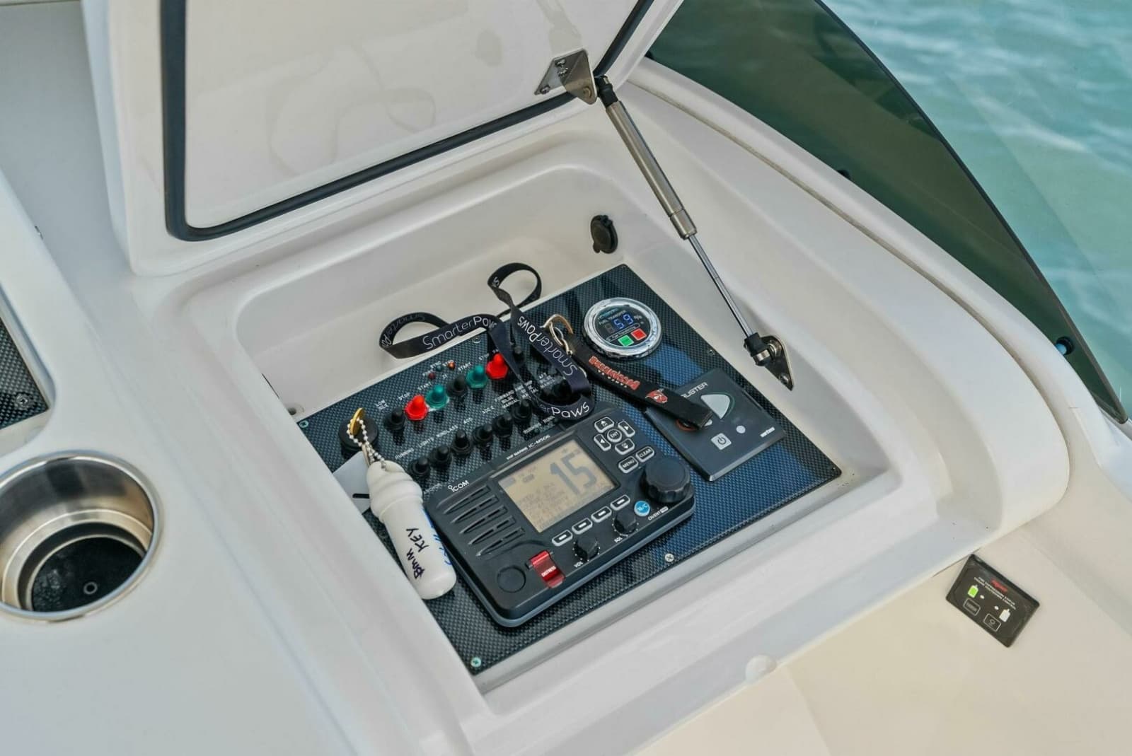 2017 Bertram 35 Flybridge - Photo 24