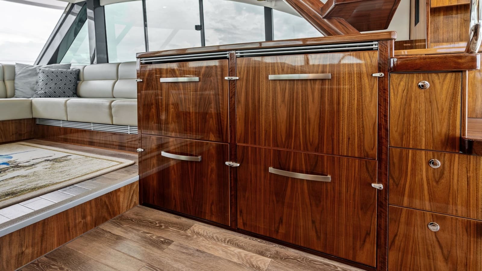 2021 Riviera 57 Enclosed Bridge - Photo 61